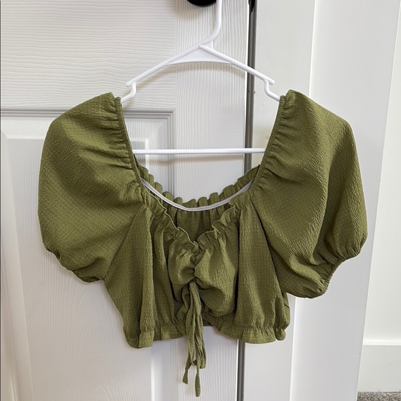 Tops - Green Puff Sleeve Ruched Crop Blouse